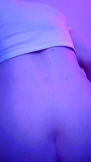 getting my pussy ready 🥰🥰