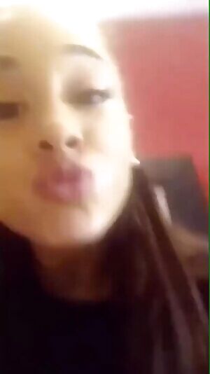 Ariana tongue play