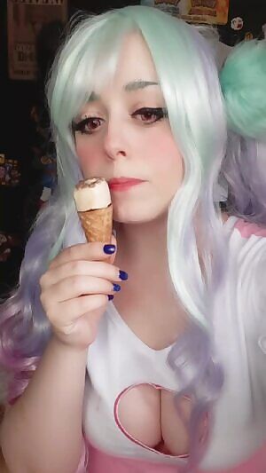 Really feeling down today and i don't know why 😞💕