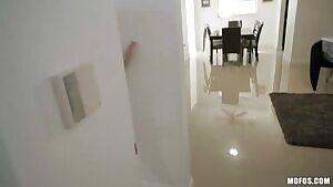 Lexi Fucks Her Sister's Boyfriend