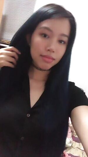 I’m wearing clothes, but i hope you can see it 😇