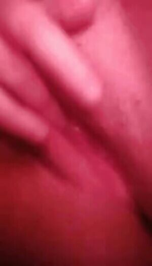 Come give this wet lil thing the attention it desires?