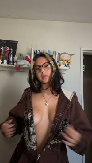 On/Off 19 Years Old Big Tits