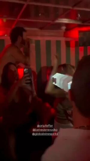 Celebs Celebrity Cheating Cuckold Hotwife