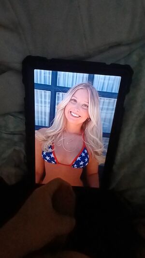 Petite Chicks Mutual Masturbation Tribute r/TributeMe