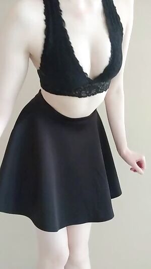 I hear we like skirts and butts here 🍑