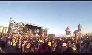 I love it when thots enjoy themselves