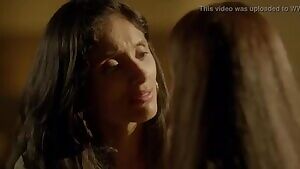 Priya Bapat & Pavleen Gujral make their bonding stronger.