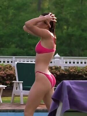 Mommy Jessica Biel and her perfect body
