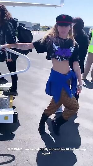 Miley Cyrus nip slip