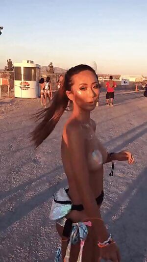 Asian EDC slut