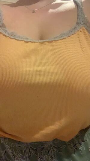 Milfy Melons Babe Big Tits Blonde