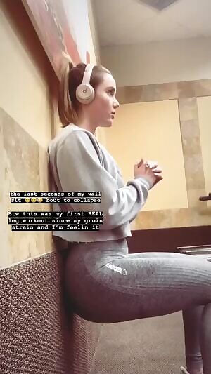 Wall sit