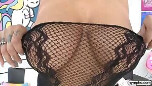 Big natural tits reveal + bounce