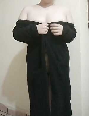 Am I too chubby? Feel like a shapeless blob everytime I check this sub :(