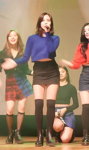 Anyone wanna tribute kpop girls with me? Kik bastard151996