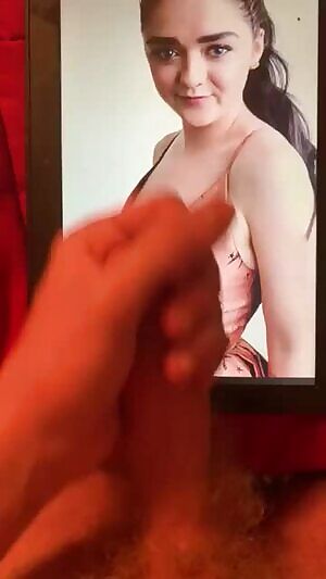 Maisie Williams cum tribute