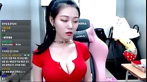 My jiggly boobs look even bigger on my petite body