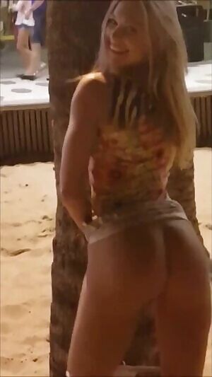 It turns me On in public