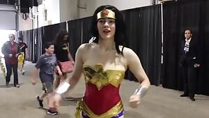 Wonder woman cosplay