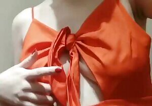 Just one tug on the ribbon and you could expose my tits in public 🎀