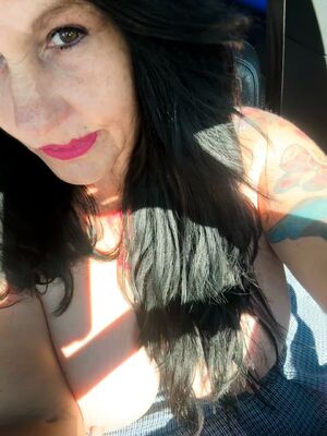 Milfy Melons Amateur Boobs Brunette MILF