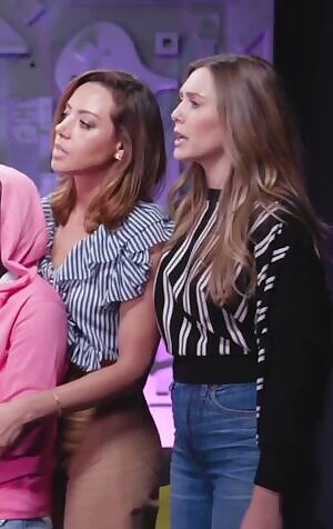 Elizabeth Olsen slapping Aubrey Plaza’s ass