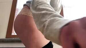 Standard “barely fits” legging post 🤷🏼‍♀️