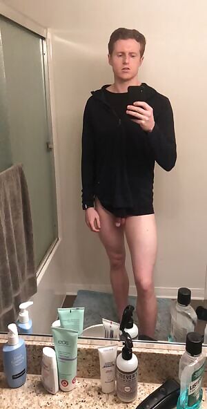 if you like tall redheads in gif form : )