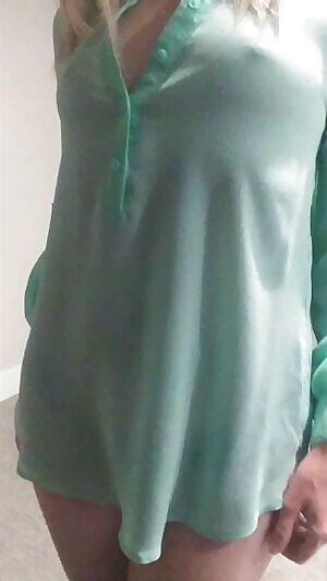 My first gif. Be gentle... or rough, if that's what you're into! 😘