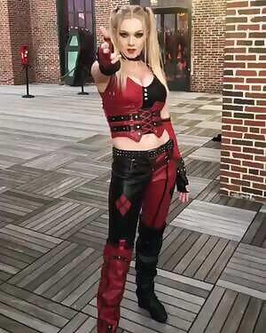 cass_play as Harley Quinn
