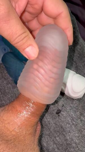 (52) so horny