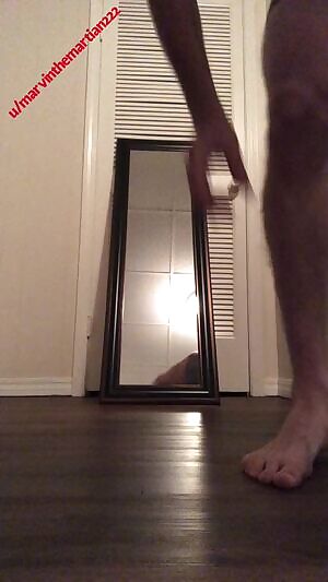 Beard and a boner, oh my! 😏