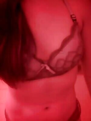 This is a real preview  pics, vids, CUSTOMSS , GIRLFRIEND EXPERIENCE, s e x t i n g, and anything you want me to please you daddy pinkdestinyhot