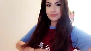 Surprising reveal 💋