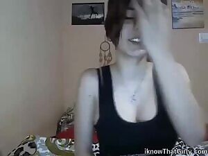 Cutie with a cute cut