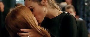 Gal Gadot and Isla Fisher