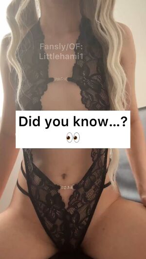 Girls Peeing/Pissing💦 Golden Shower Pee Peeing