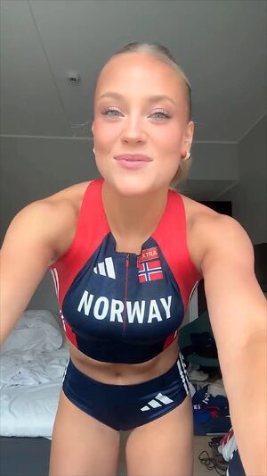 Fit Girls Ass Athlete Athletic Booty