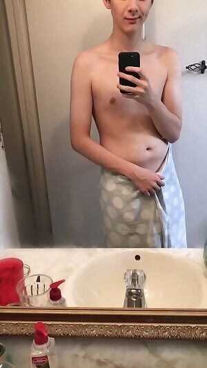 Oh hey my towel fell