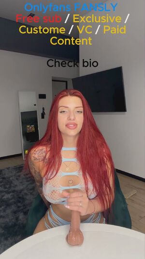 Amateur Ass Babe Big Tits JOI