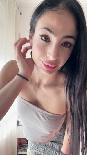 GirlsNextDoor Ass Booty Clothed On/Off
